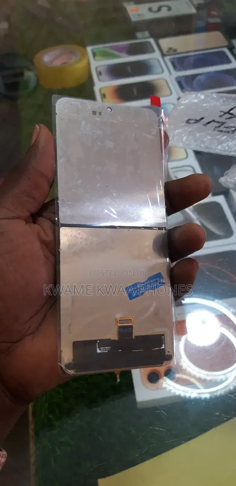 Flip 4 Screen