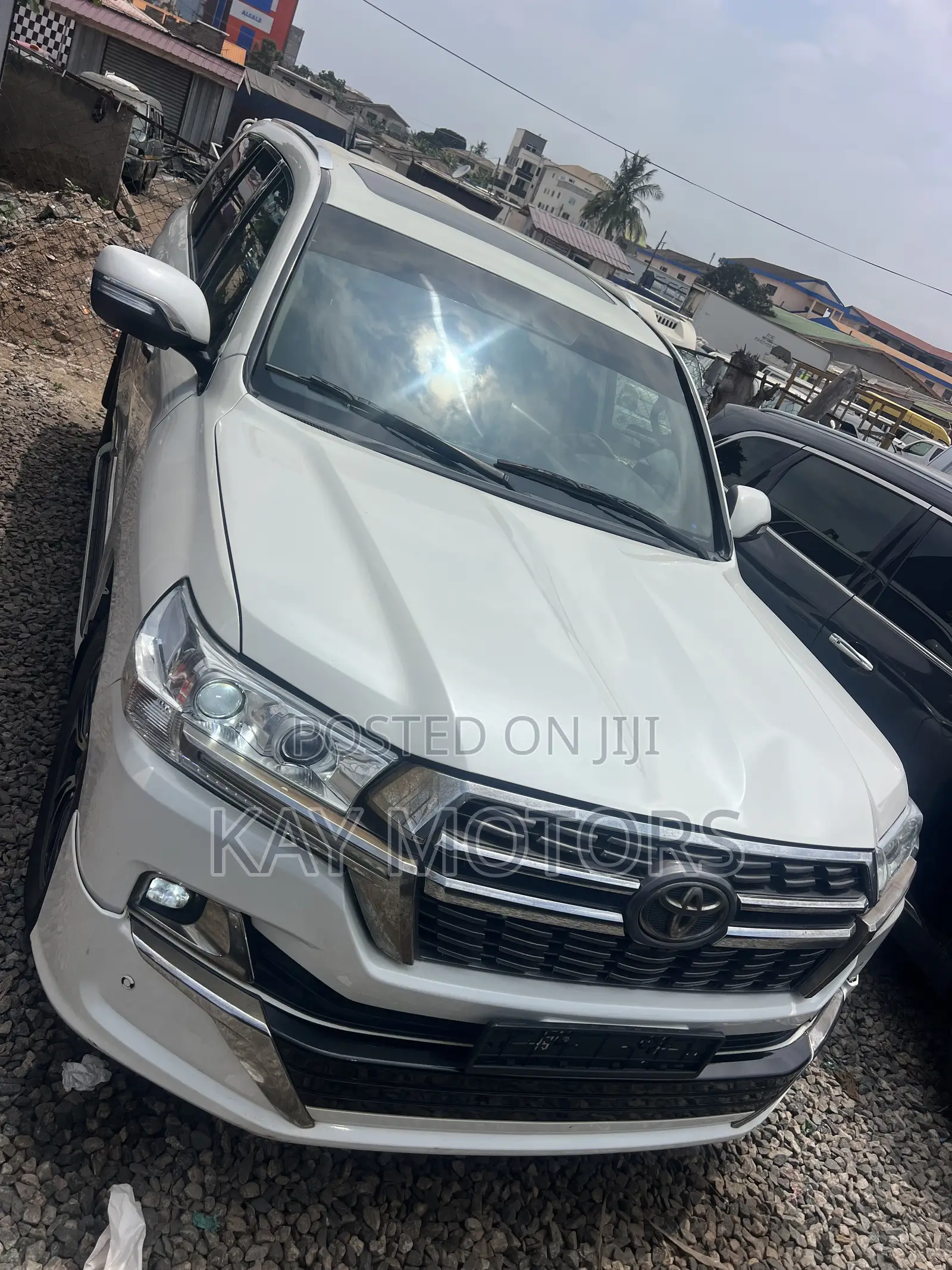 Toyota Land Cruiser 5.7 V8 2013 White