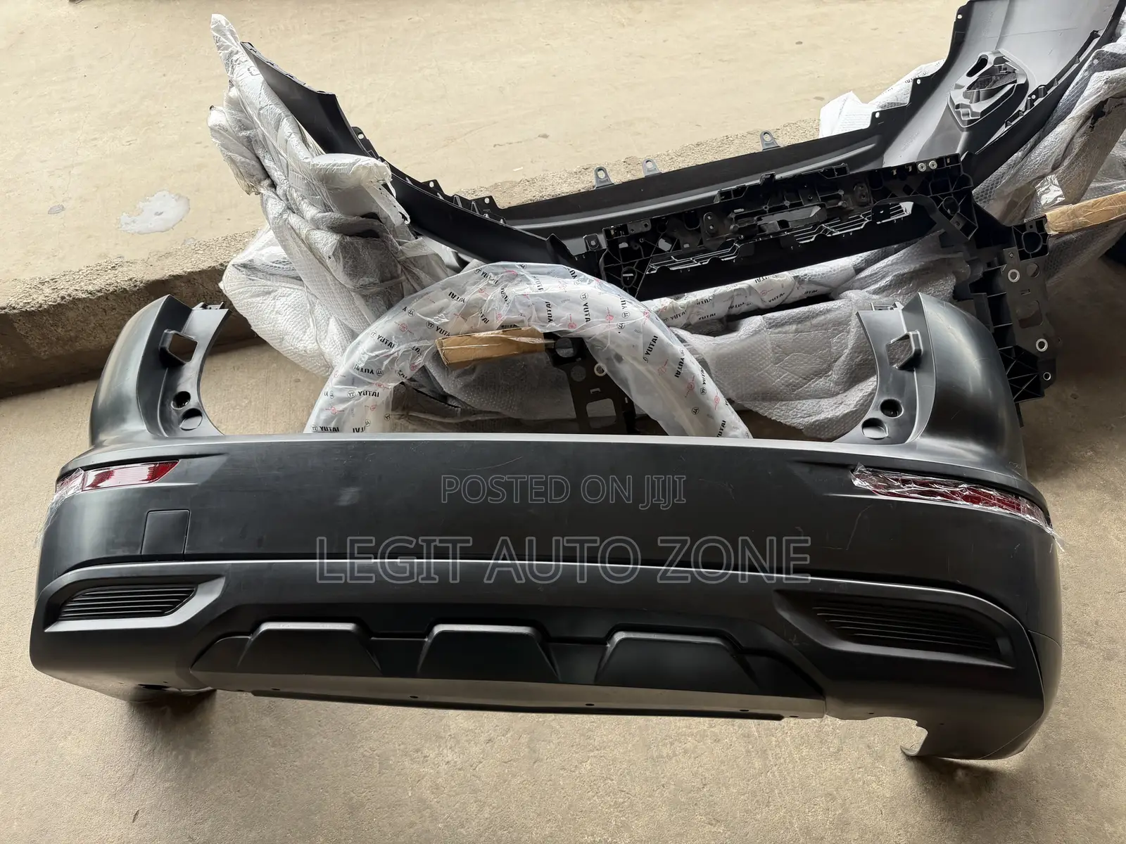 Mitsubishi Outlander 2022,2023,2024,2025,Back Bumper Complete