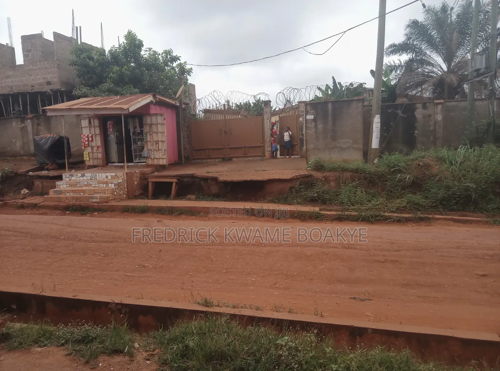 6bdrm House in Brother K Estate, Kumasi Metropolitan for sale