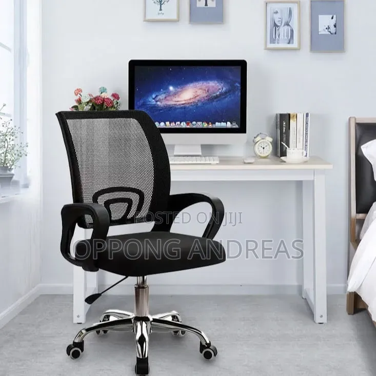 Ergonomic Office Chair – Mesh Back Swivel Chair (Black)
