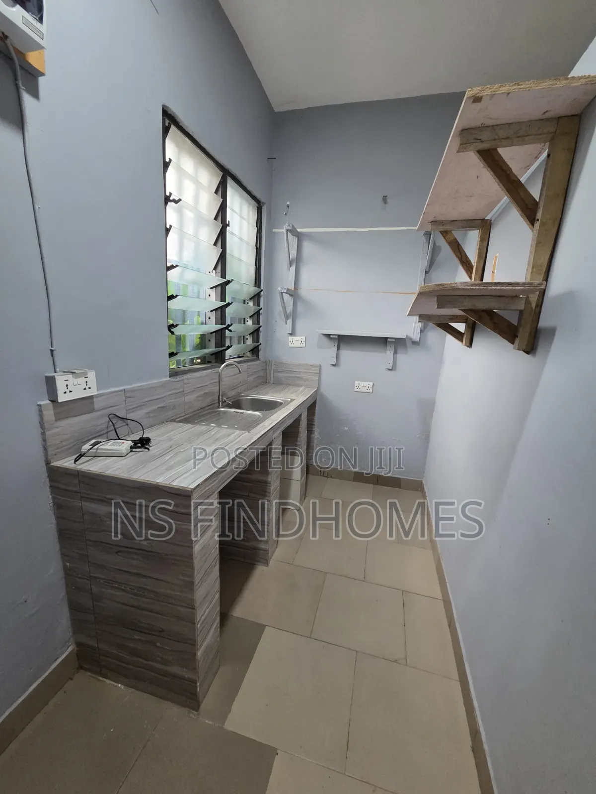 1bdrm Room & Parlour in Atomic Down, Ga East Municipal for rent
