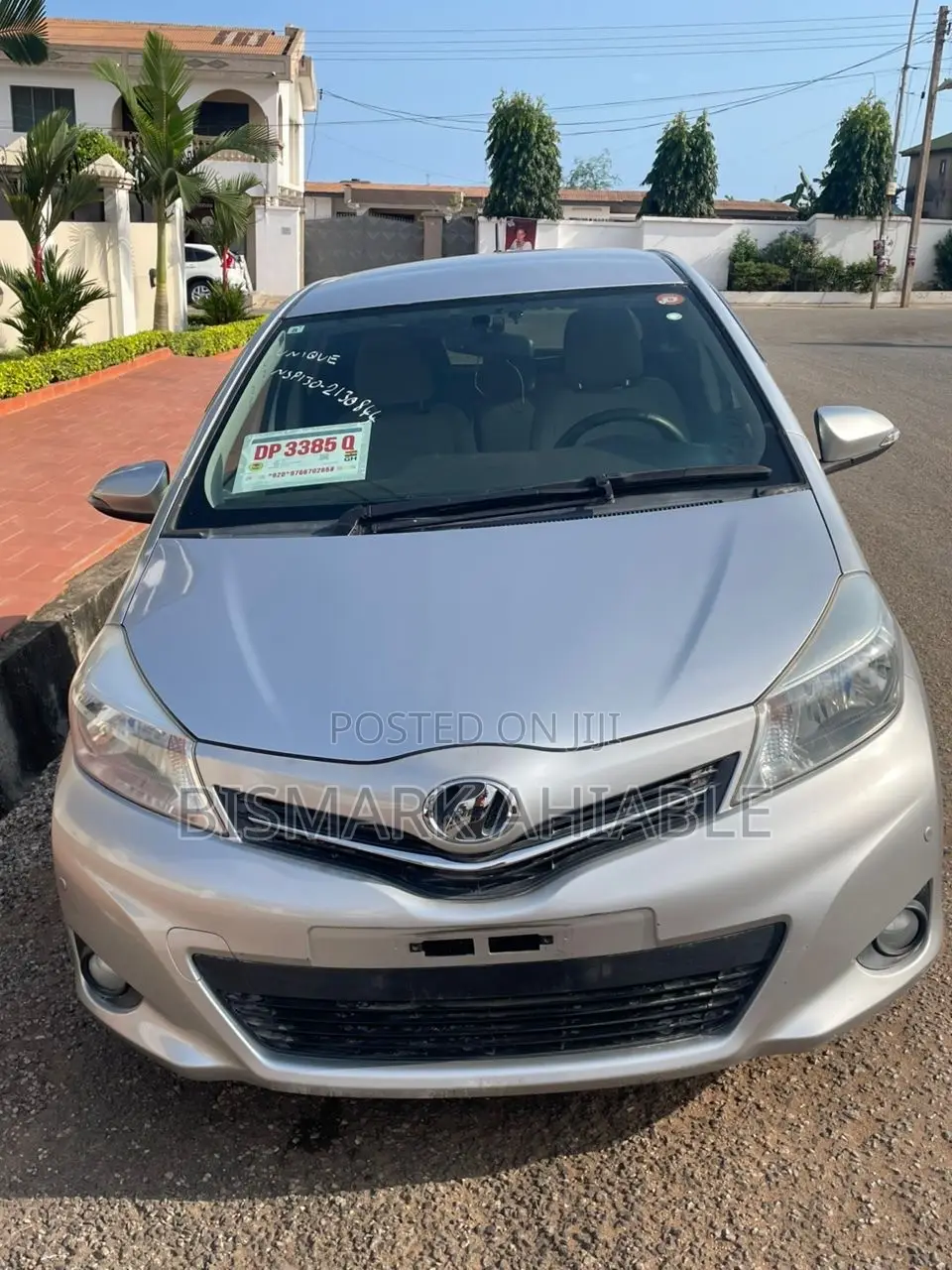 Toyota Vitz 1.5 FWD 5dr 2013 Silver