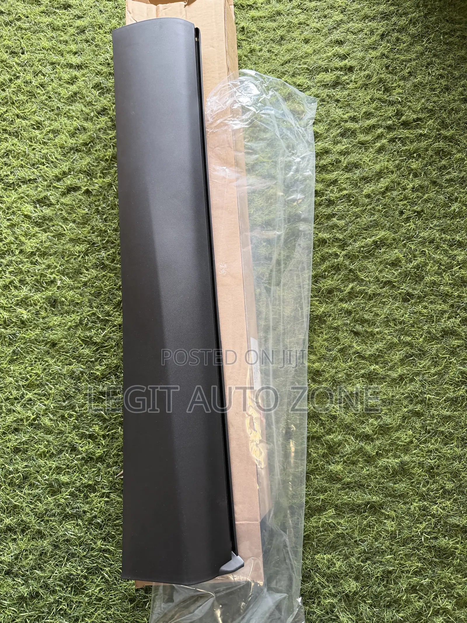 Mitsubishi Outlander 2022,2023,2024,2025,Door Moulding Available