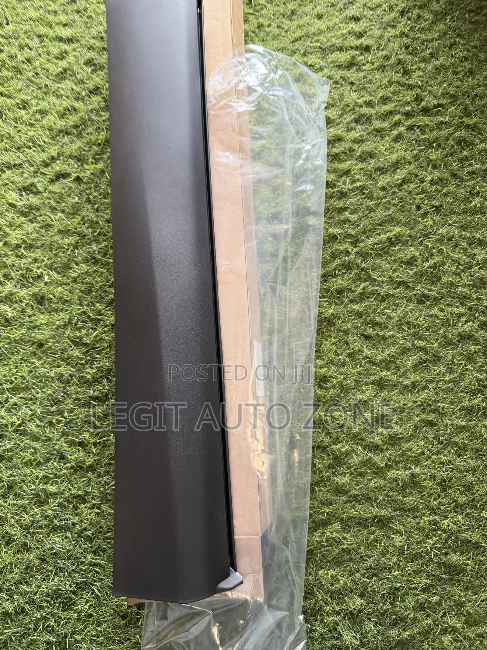 Mitsubishi Outlander 2022,2023,2024,2025,Door Moulding Available