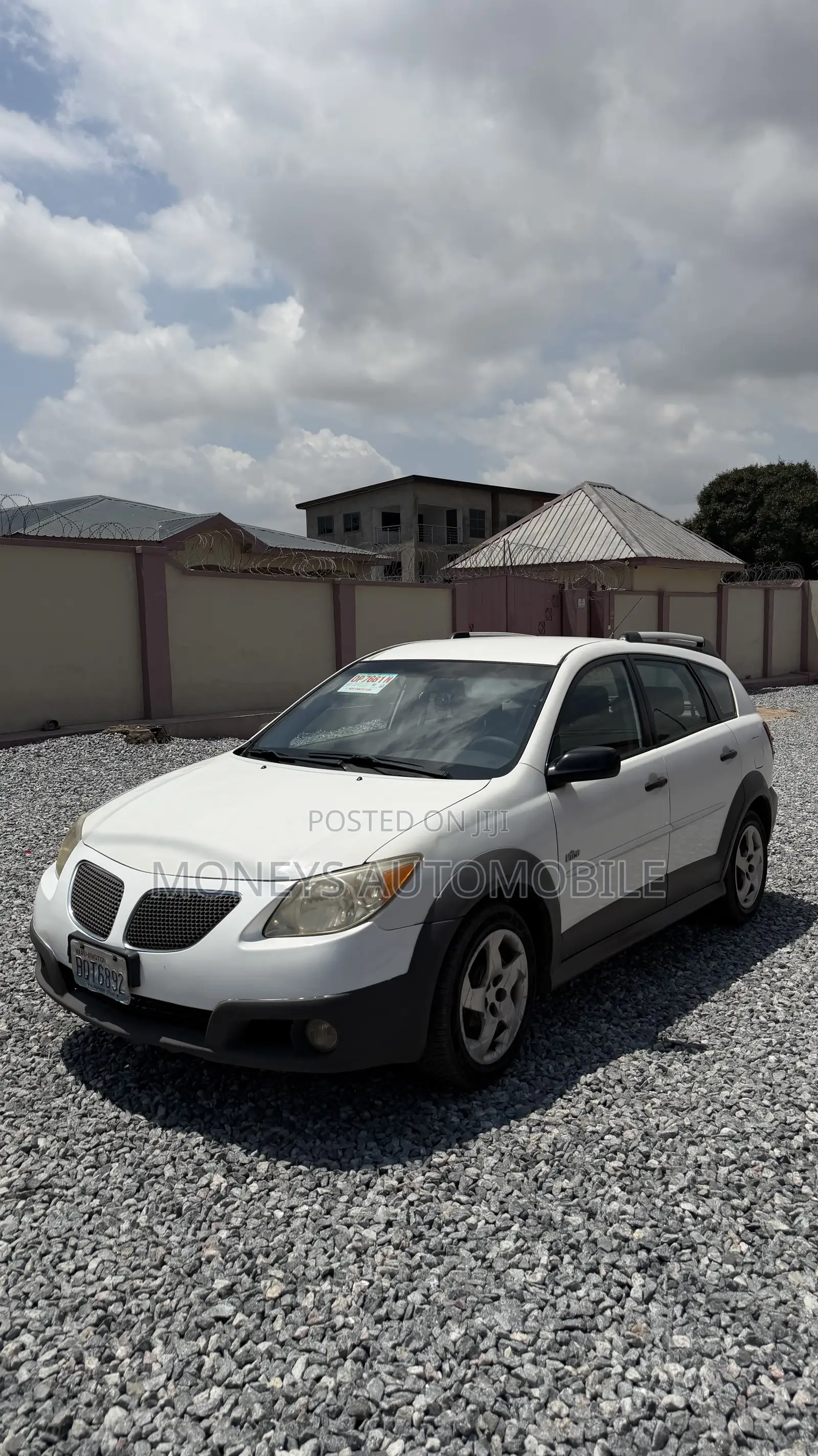Pontiac Vibe 2007 White