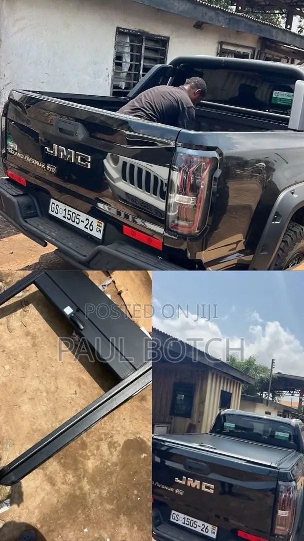 Mitsubishi L200 Pickup Bucket Cover