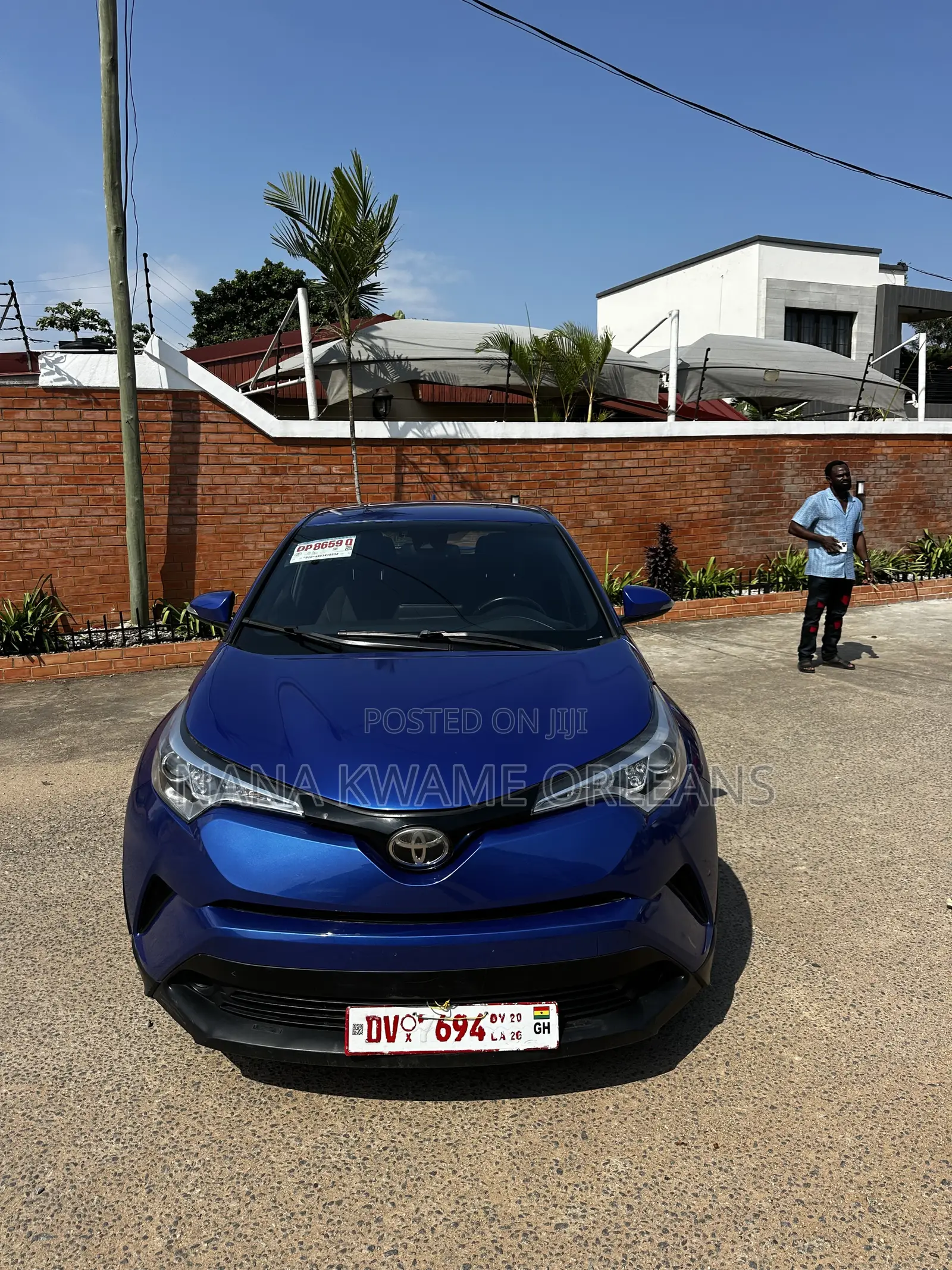 Toyota C-HR 2017 Blue