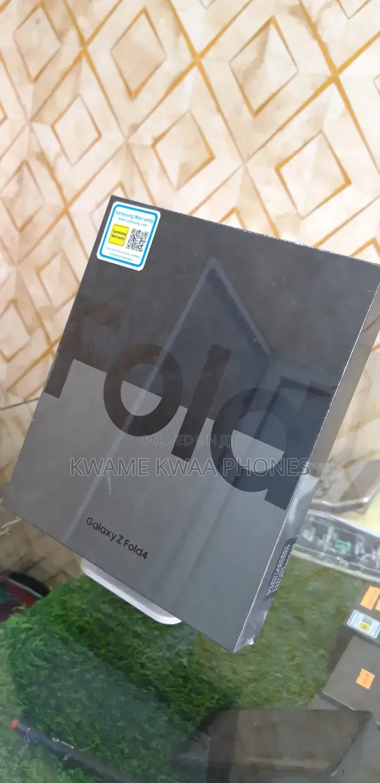 New Samsung Galaxy Z Fold4 256 GB Bronze