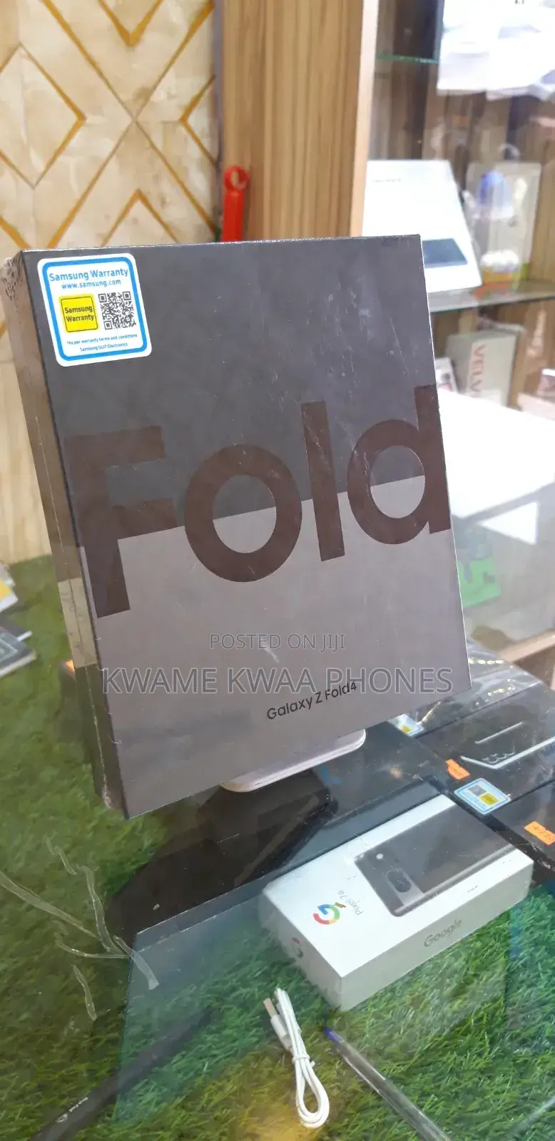 New Samsung Galaxy Z Fold4 256 GB Bronze