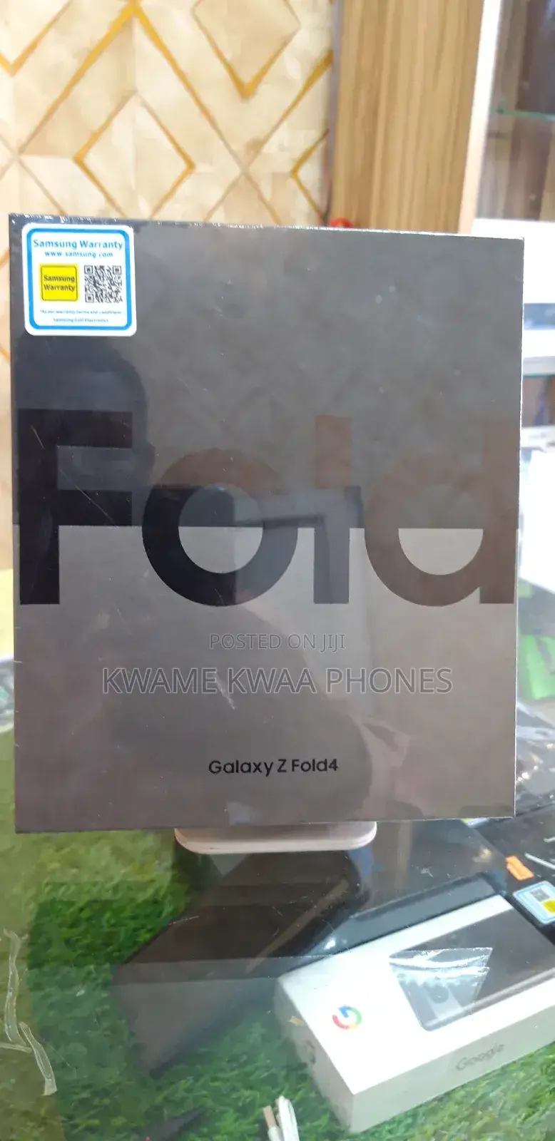 New Samsung Galaxy Z Fold4 256 GB Bronze