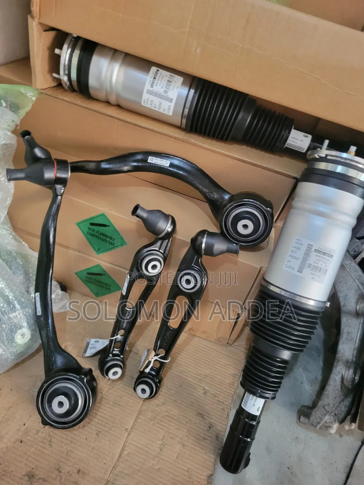 Set of Front Absorber Air Suspension,Front Control Arm for Range Rover