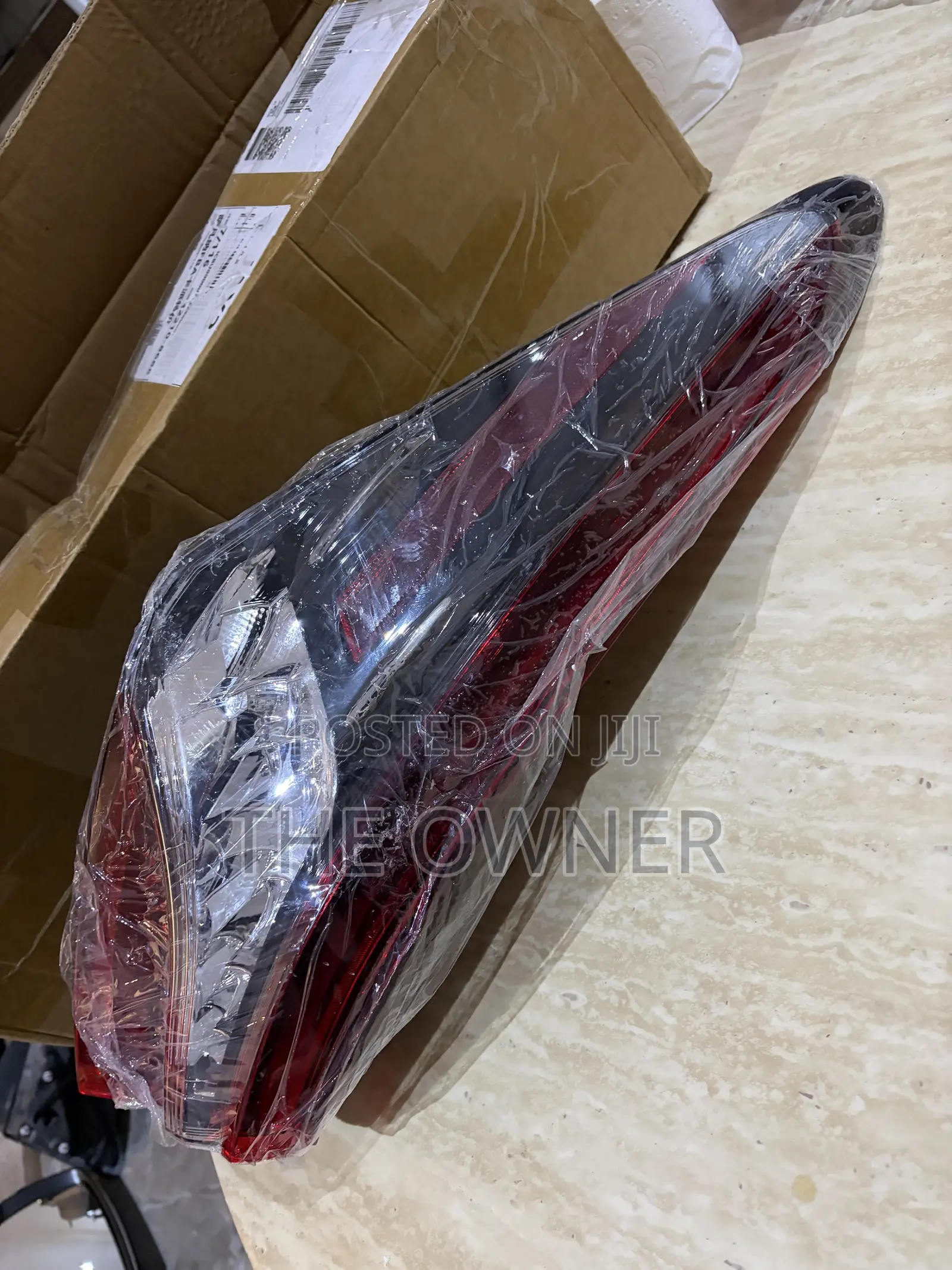 2021to 2023 Toyota Camry Tail Light Driver Side