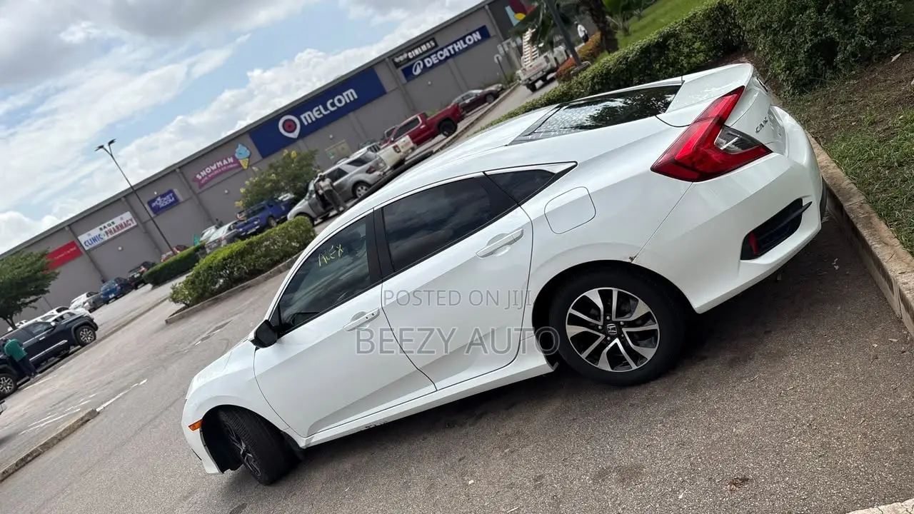 Honda Civic EX Sedan 2018 White