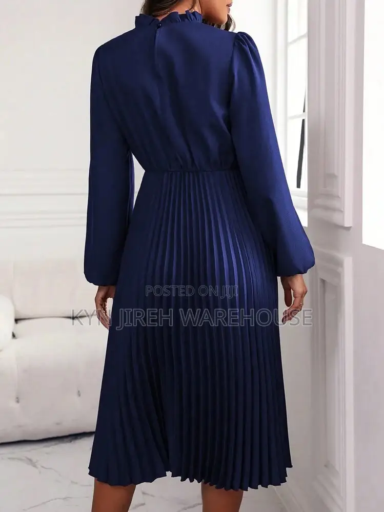 SHEIN Blue Wear