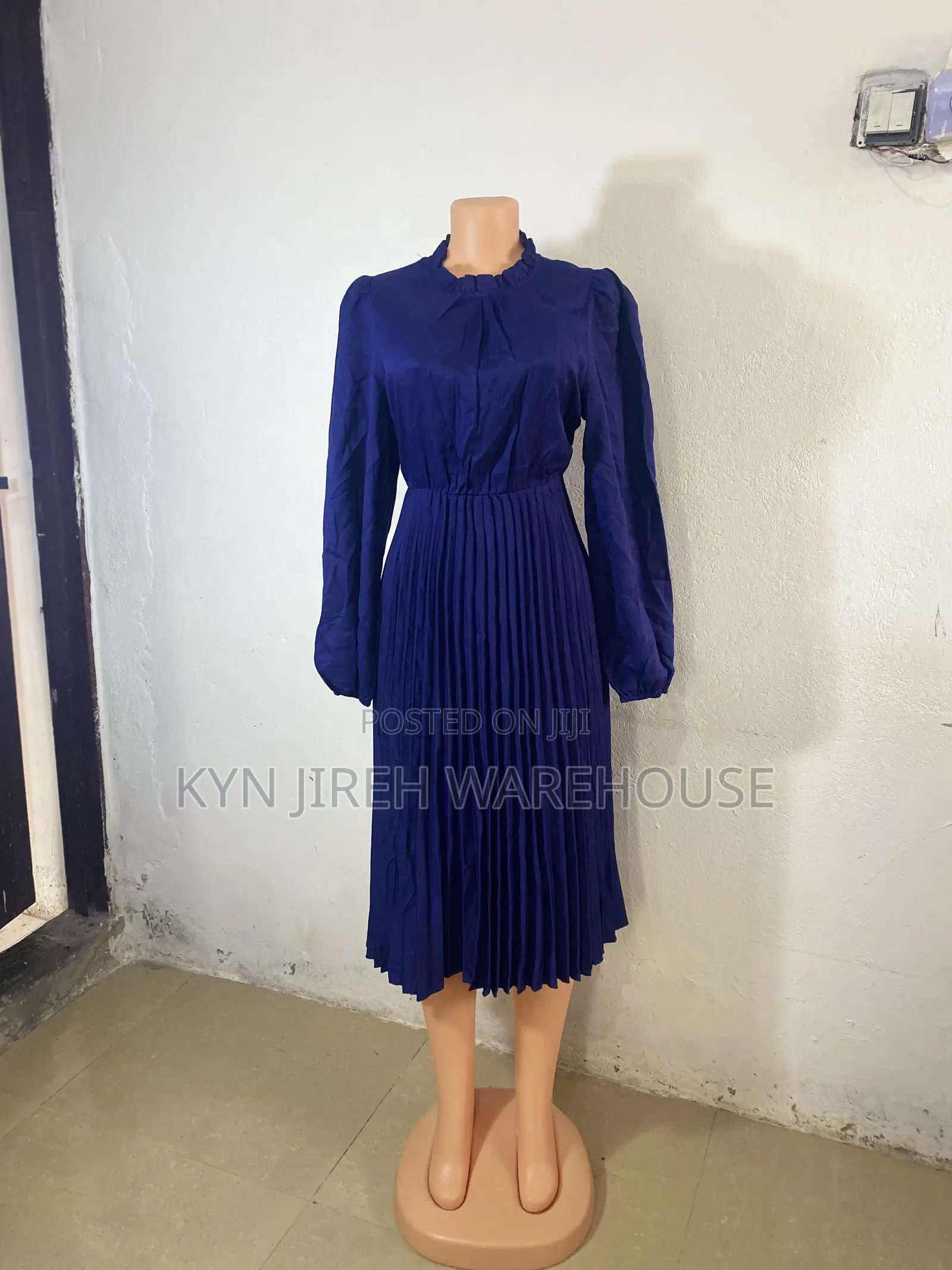 SHEIN Blue Wear