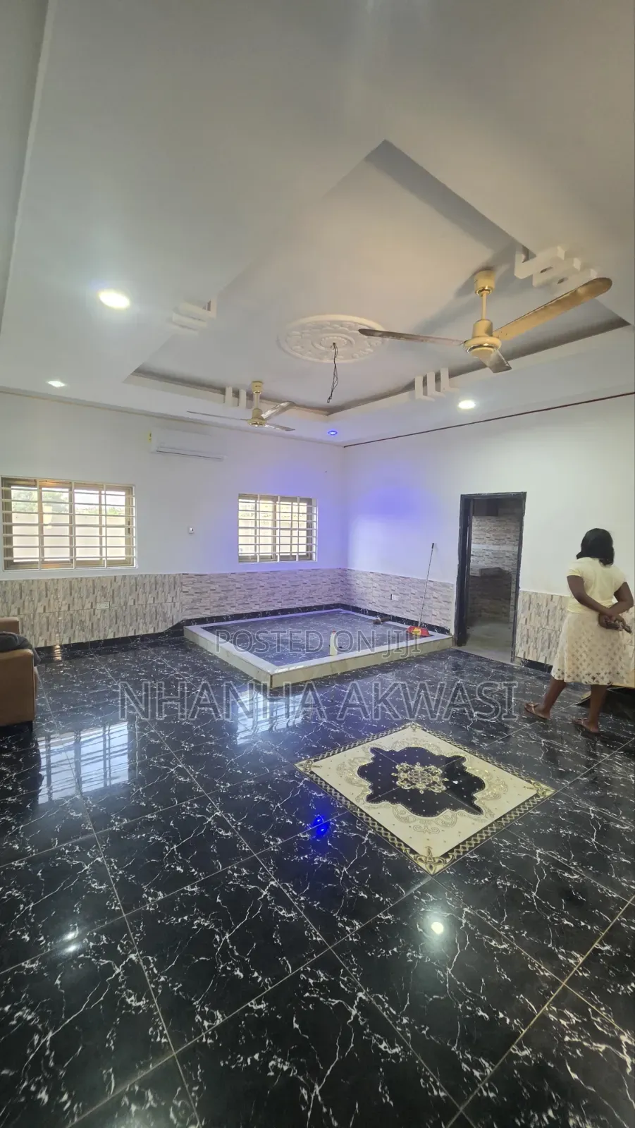 2bdrm Apartment in Community 18, Sakumono for rent