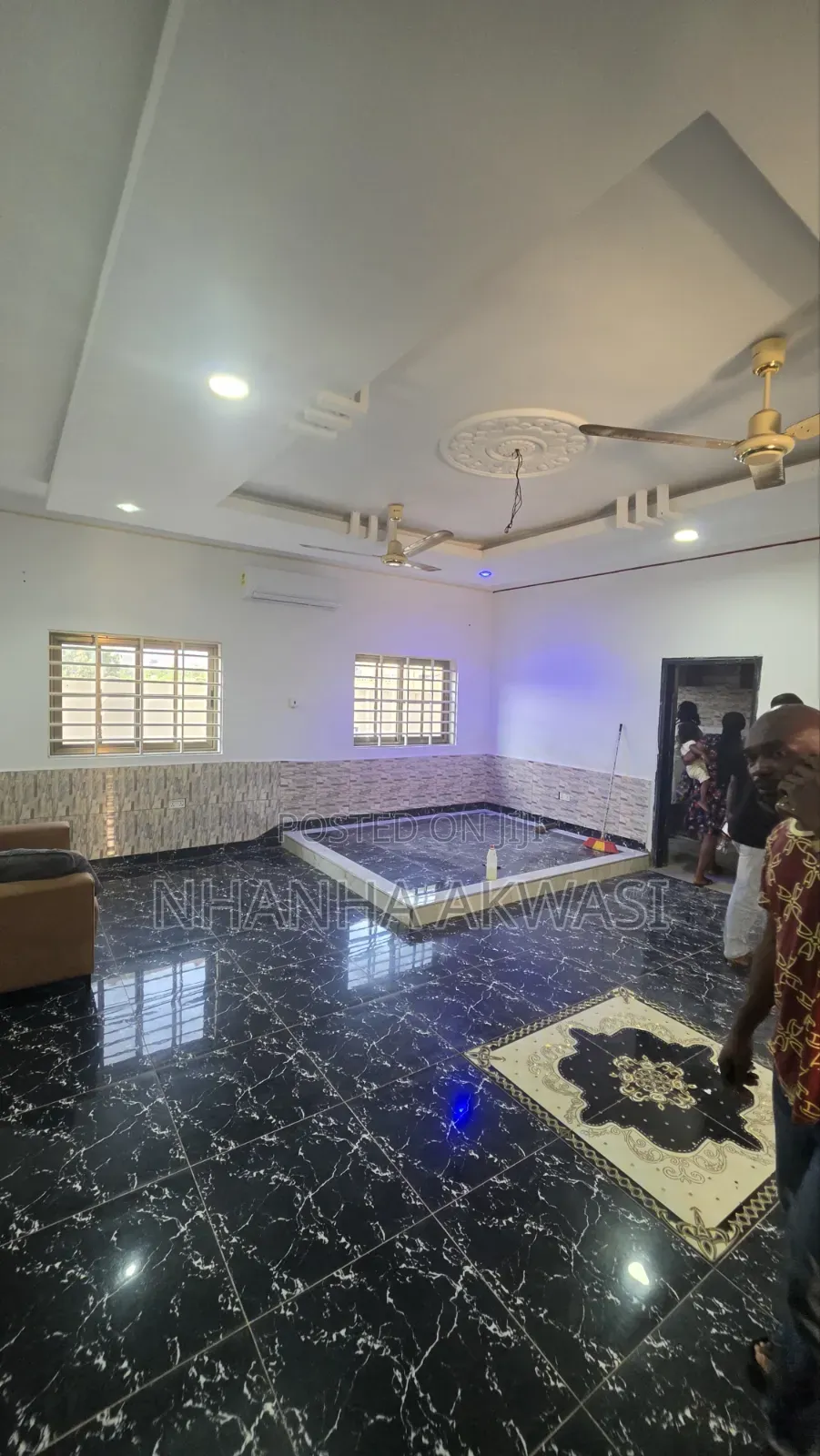 2bdrm Apartment in Community 18, Sakumono for rent