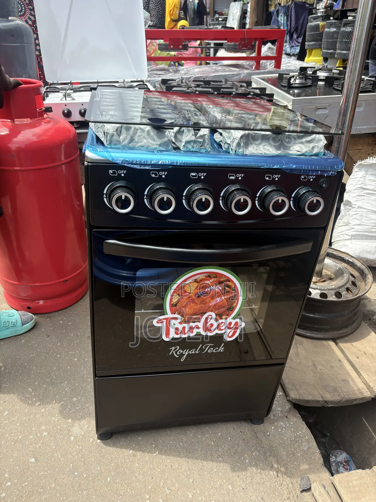 A Royal Tech 6-Burner Gas Cooker