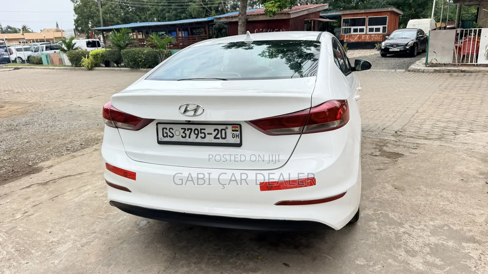 Hyundai Elantra 2017 White