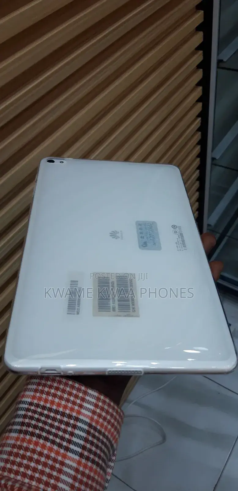 New Huawei MediaPad 64 GB White