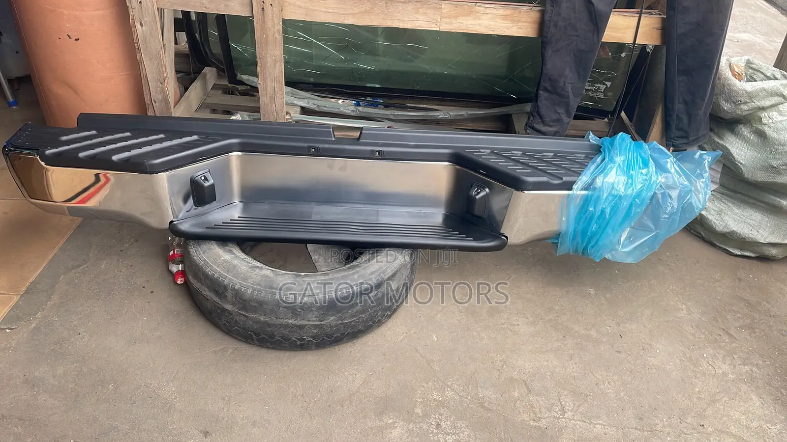 Nissan Hardbody Np300 2003 2004 2005 2006 2007 2008 2009 Back Bumper