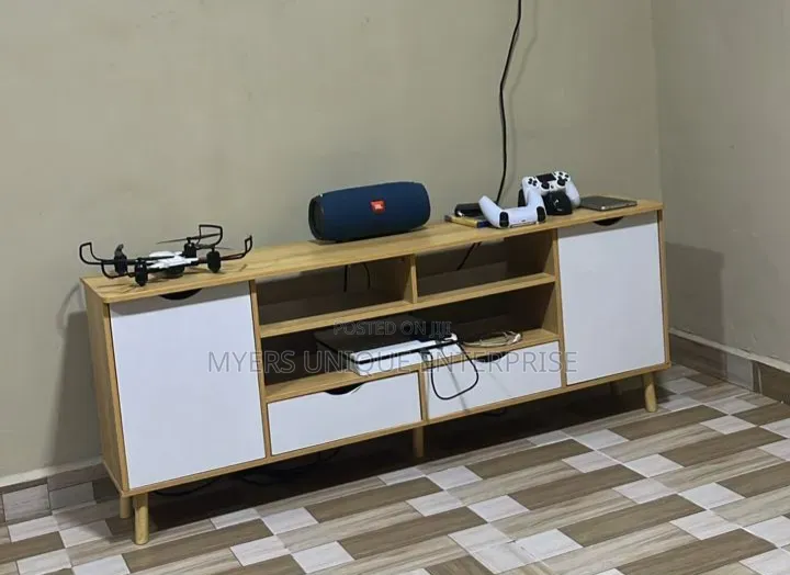 Beautiful TV Cabinet(brand New)