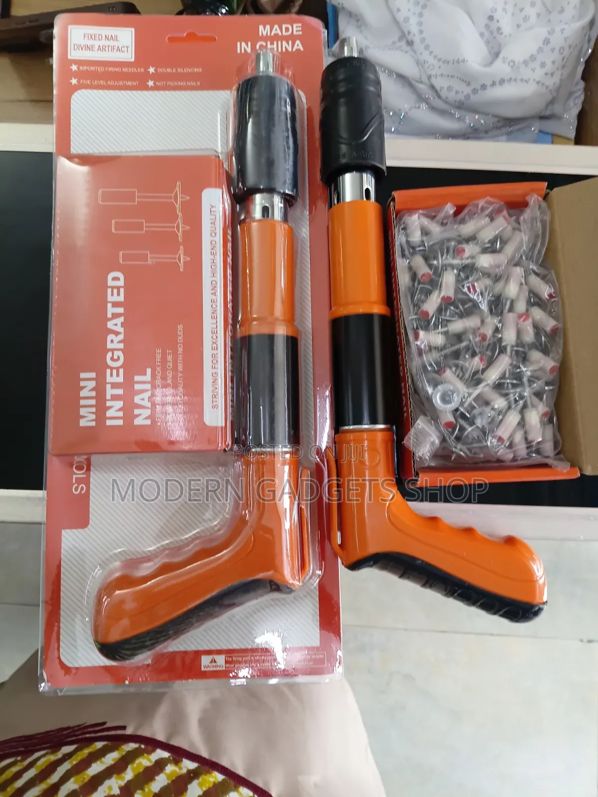 Concrete Nail Gun With Nail Pins – Professional Tool