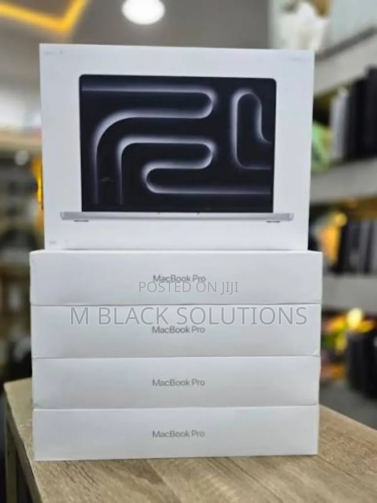 New Laptop Apple MacBook Pro 16GB Apple M5 SSD 1T