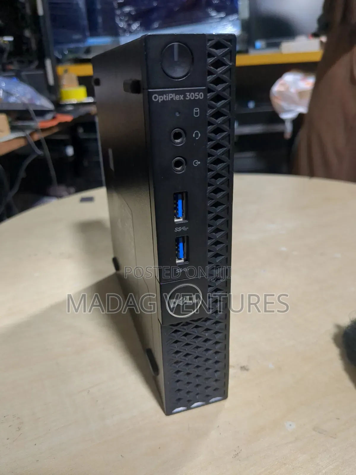 Desktop Computer Dell Optiplex 5060 8GB Intel Core i5 SSD 256GB