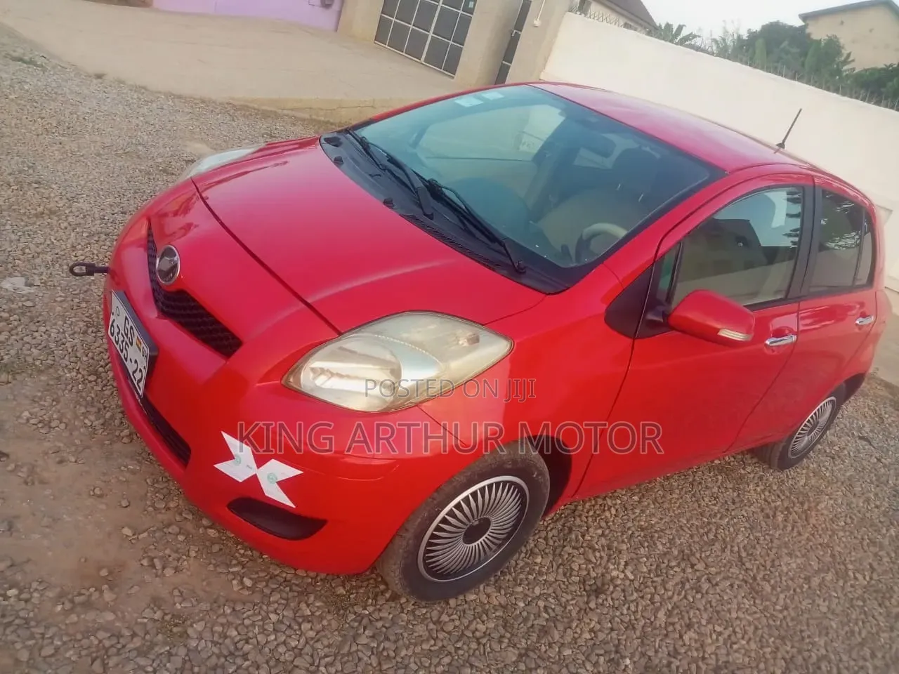 Toyota Vitz 2010 Red