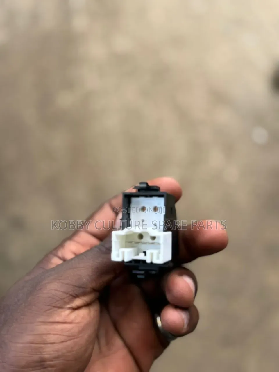 Original Car Door Controllers Available for All Cars