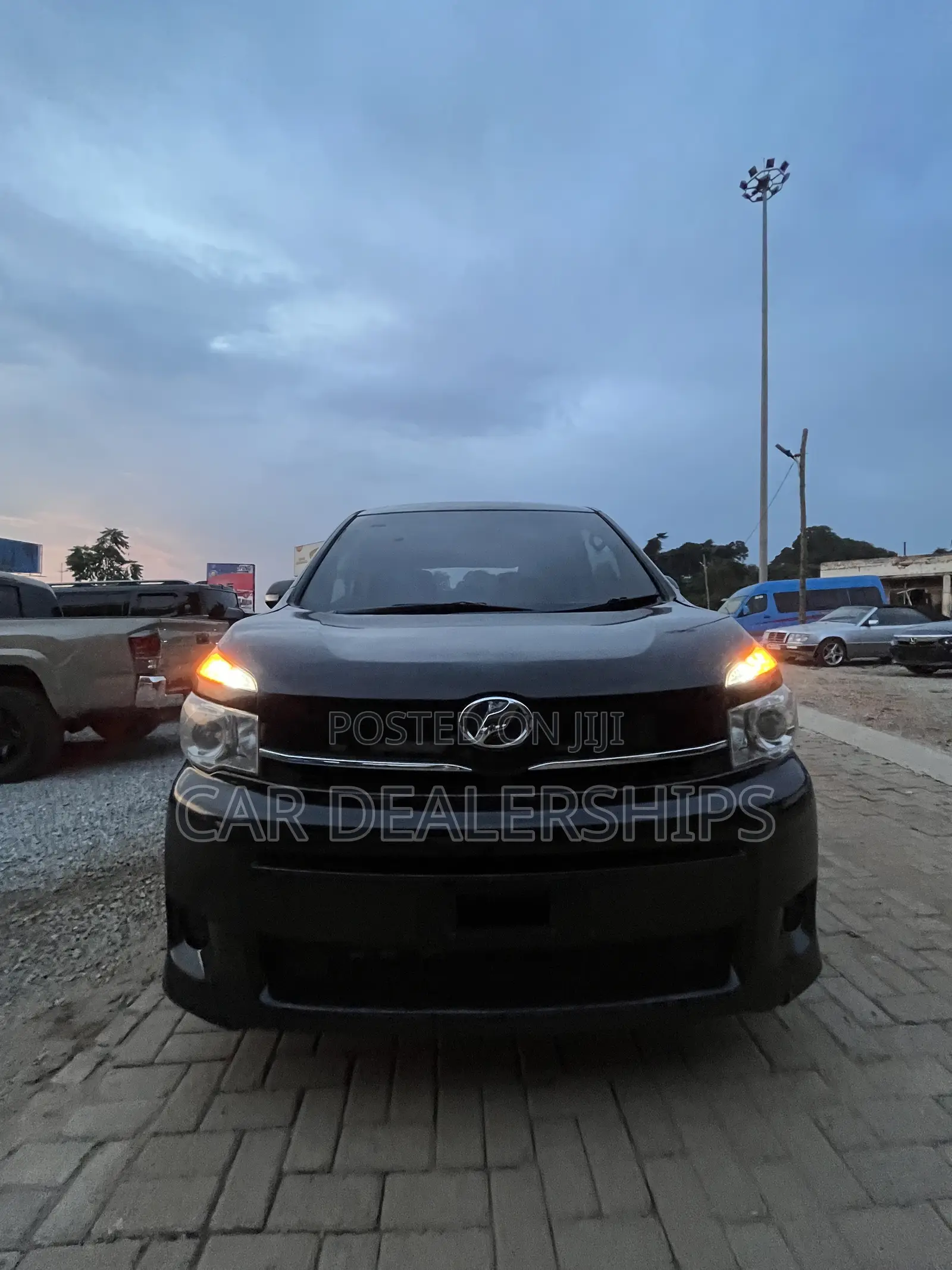 Toyota Voxy 2013 Black