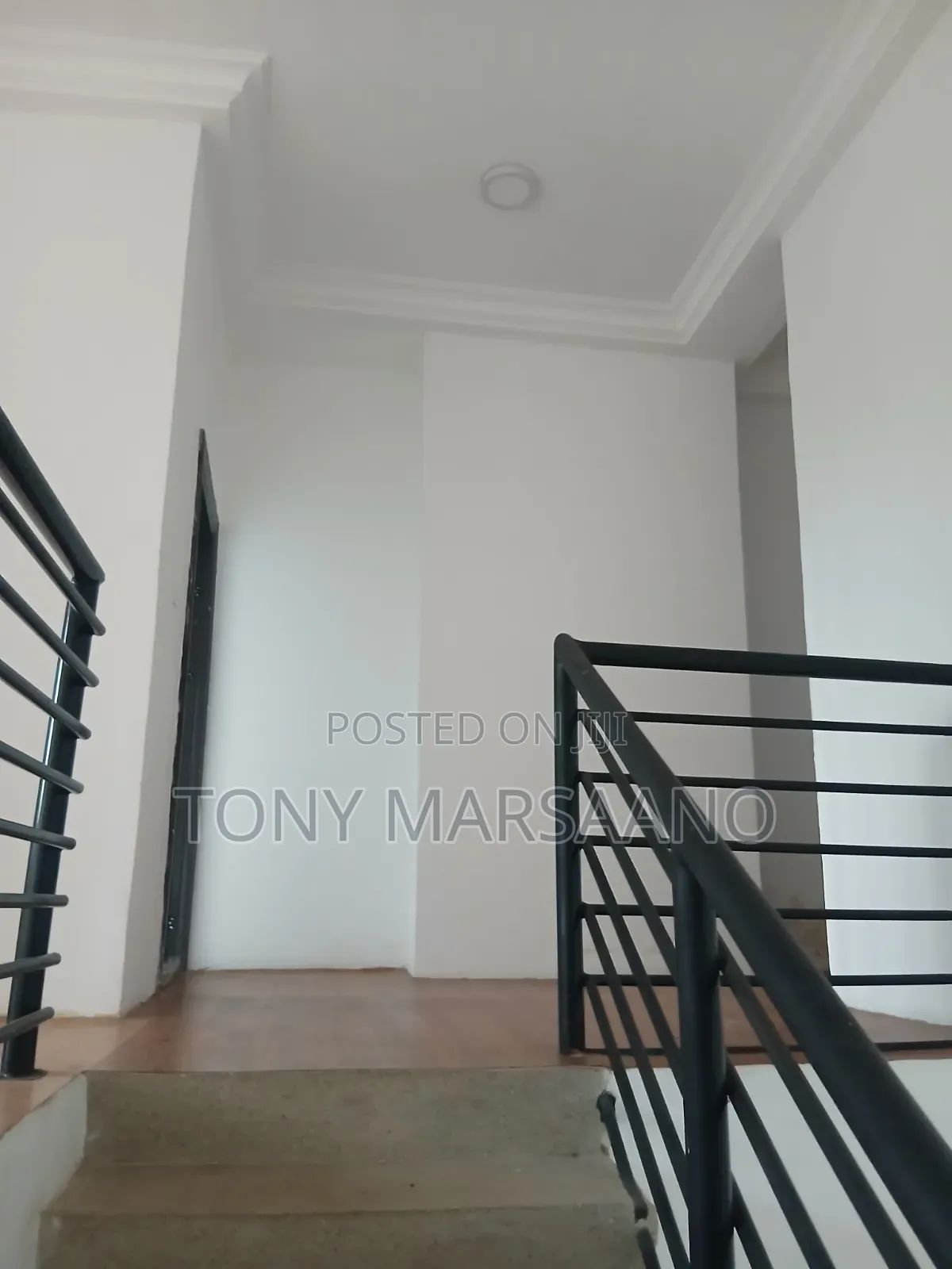 4bdrm Townhouse / Terrace in Westlegon, Medifem Area for rent