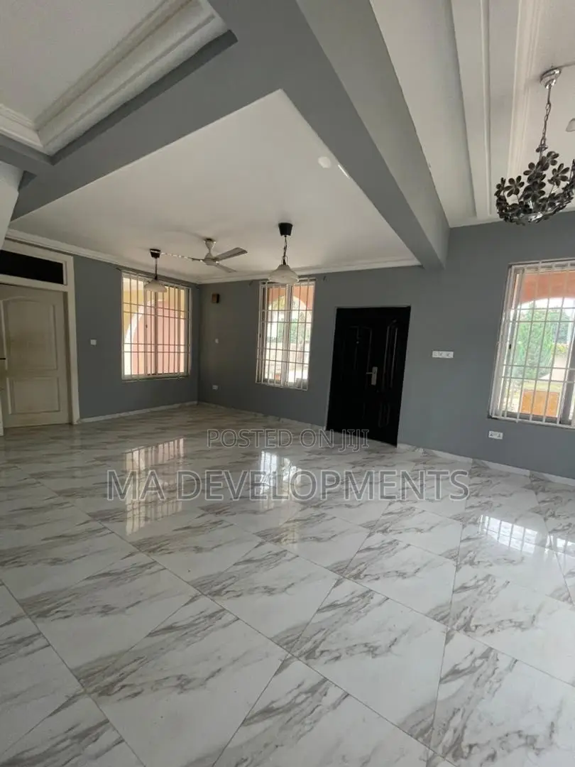 5bdrm House in Madev Realty, Tantra Hills for rent