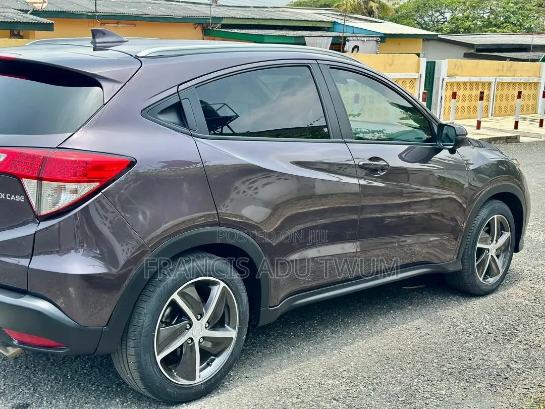 Honda HR-V 2022 Burgundy