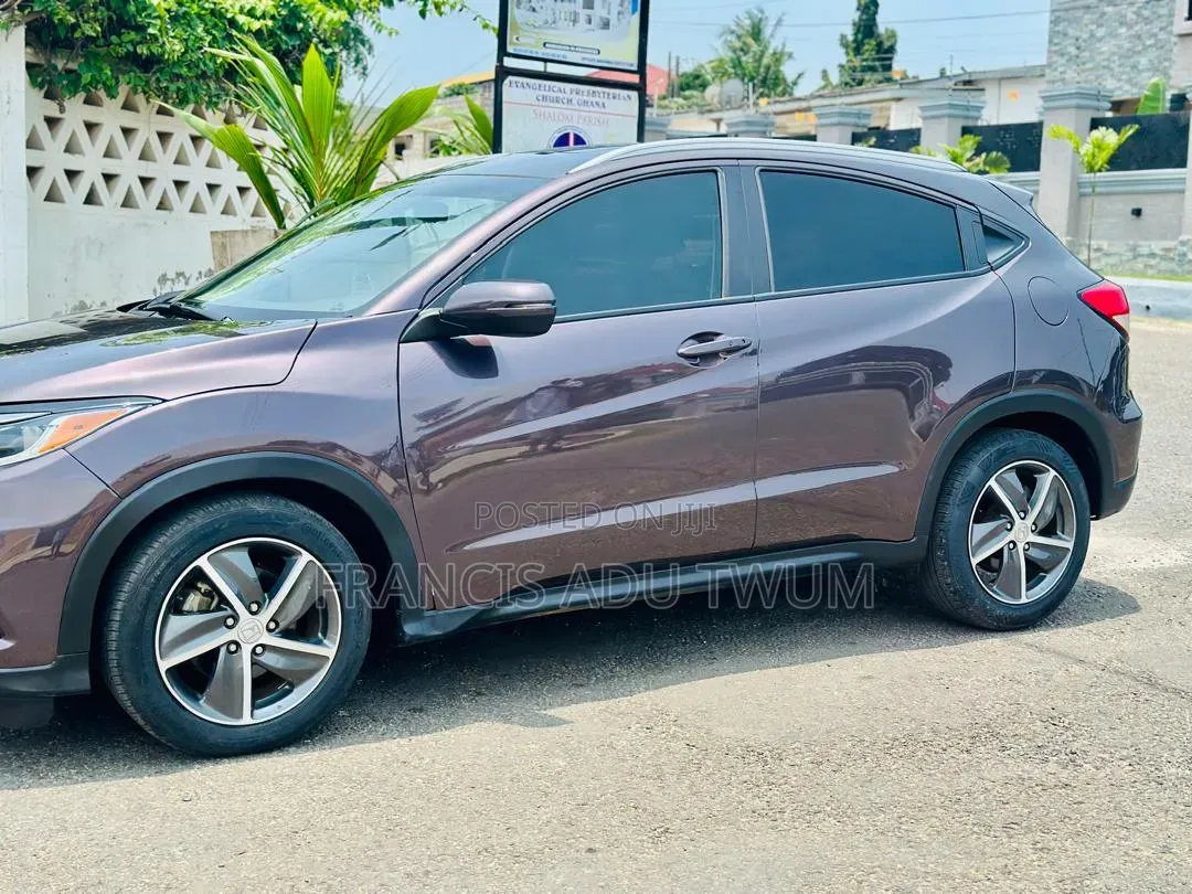 Honda HR-V 2022 Burgundy