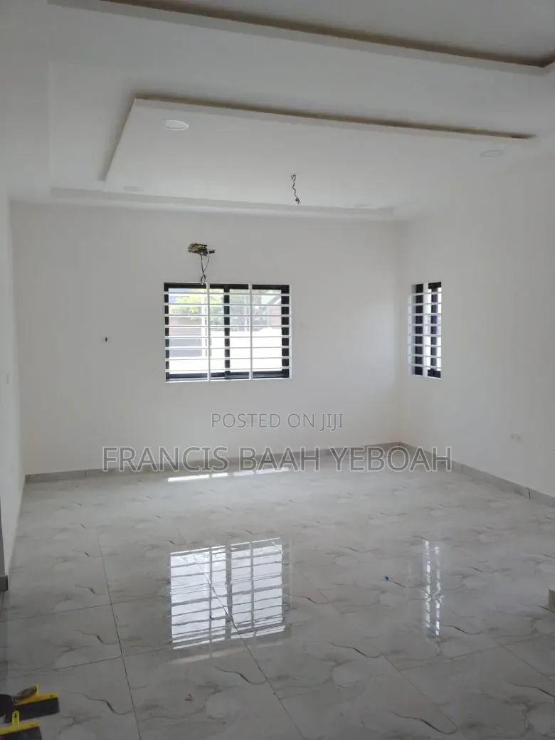 3bdrm House in Shining Star Real, Accra Metropolitan for sale