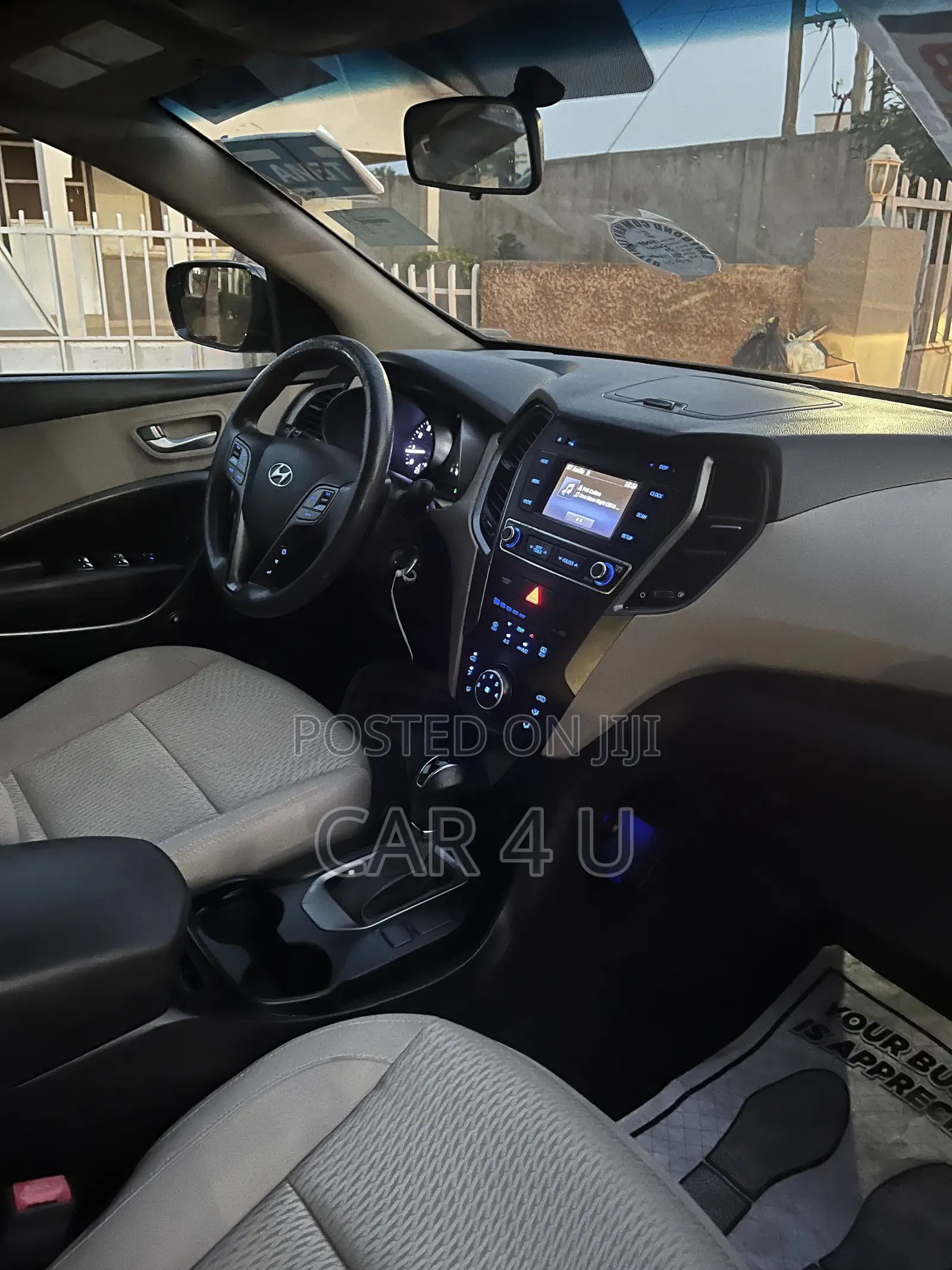 Hyundai Santa Fe SE AWD 2018 Gray