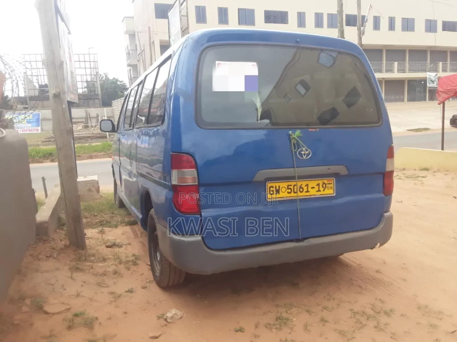 Toyota HiAce 2005 Blue