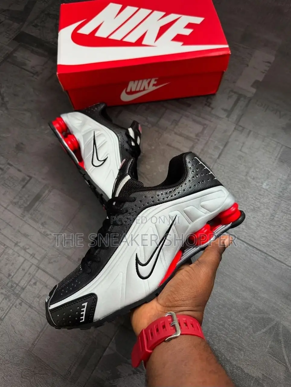 Nike Shox R4, White / Black / University Red