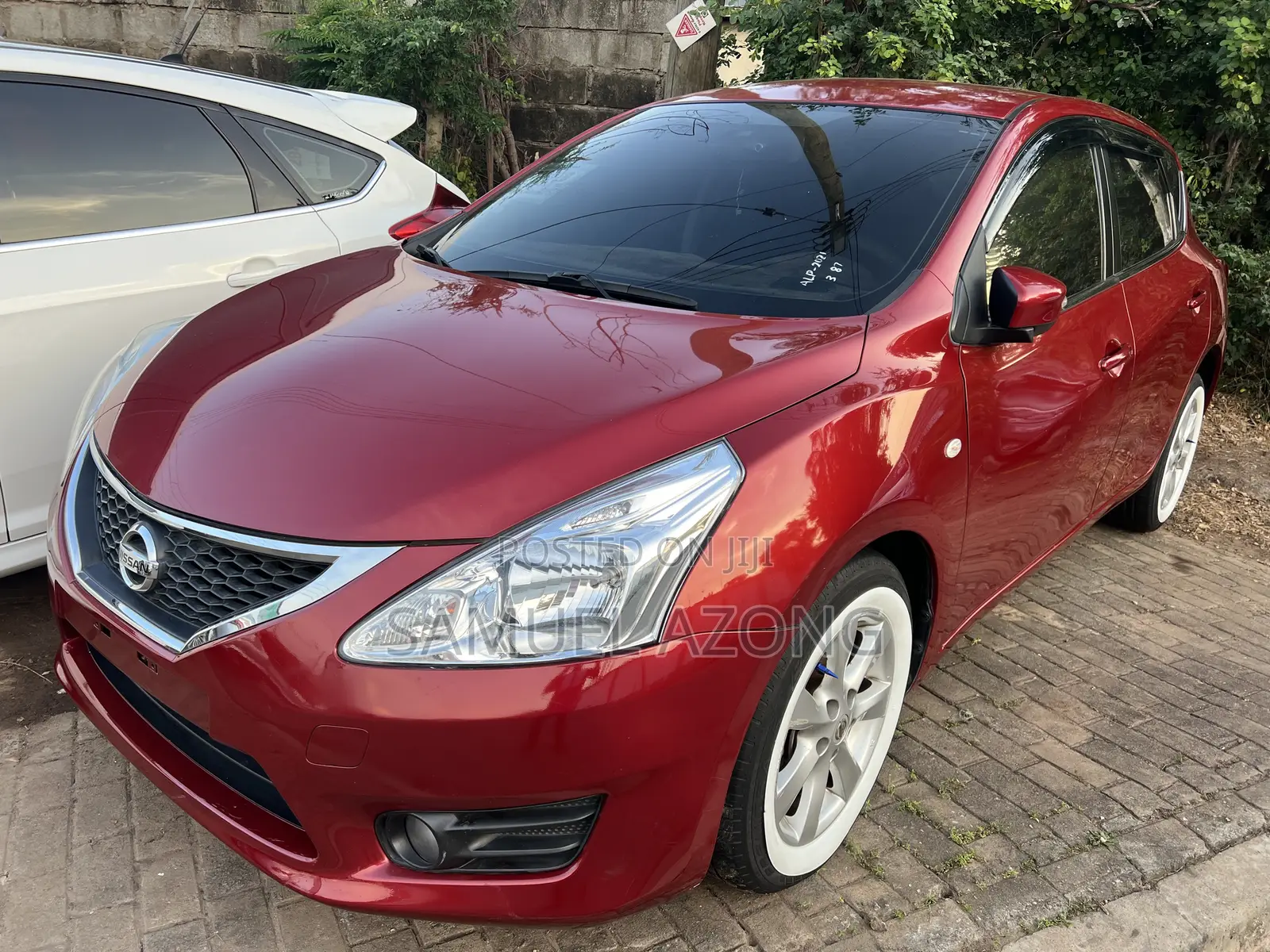 Nissan Tiida 1.5L 16V 2014 Red