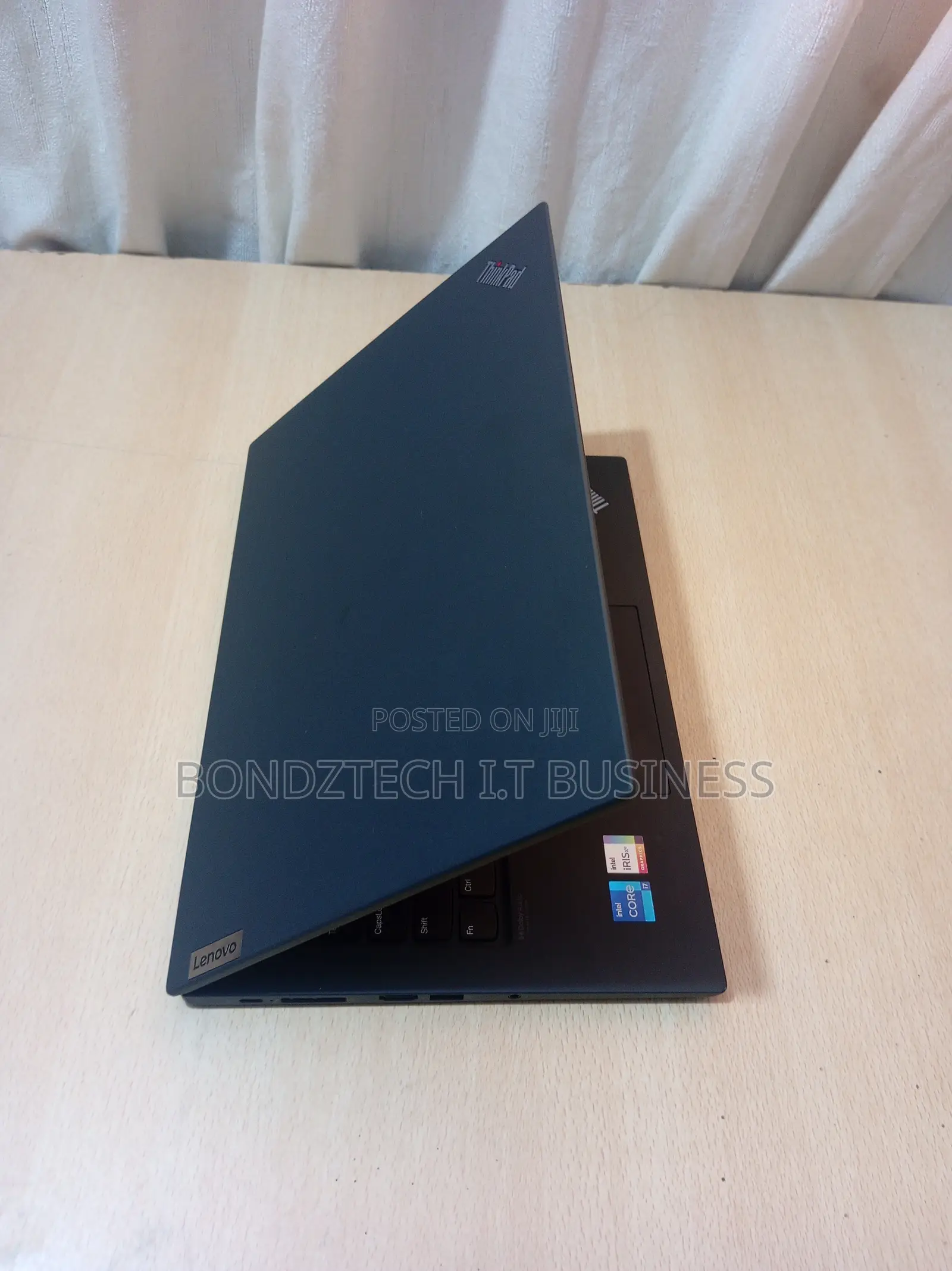 Laptop Lenovo ThinkPad T14s Gen 2 16GB Intel Core i7 SSD 512GB