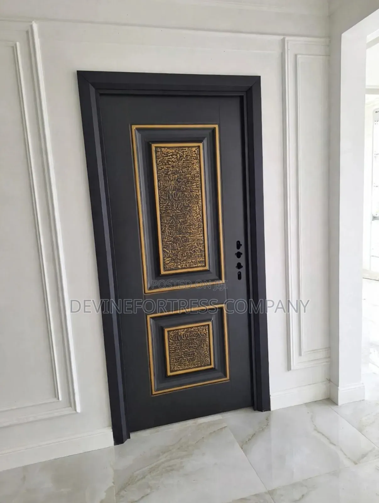 High Quality Anti Rust Black/ Gray Single Door Available in Sizes