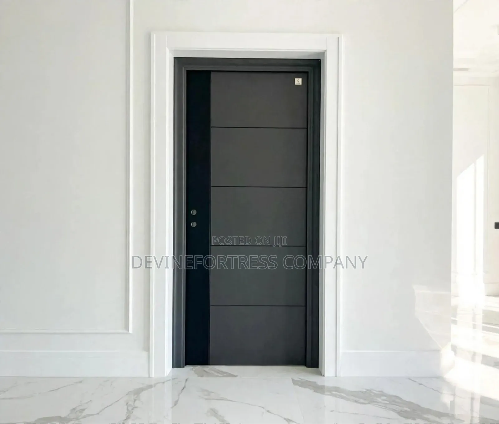 Smooth Quality Door Paladin// Blavk//Gray
