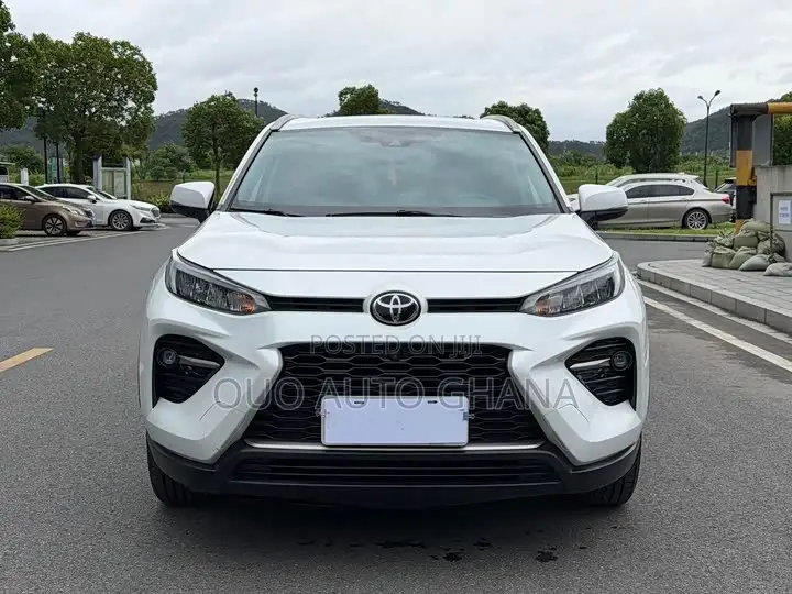 Toyota Frontlander 2022 White