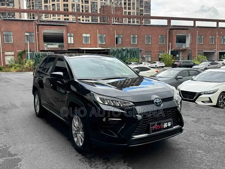 Toyota Frontlander 2022 Black