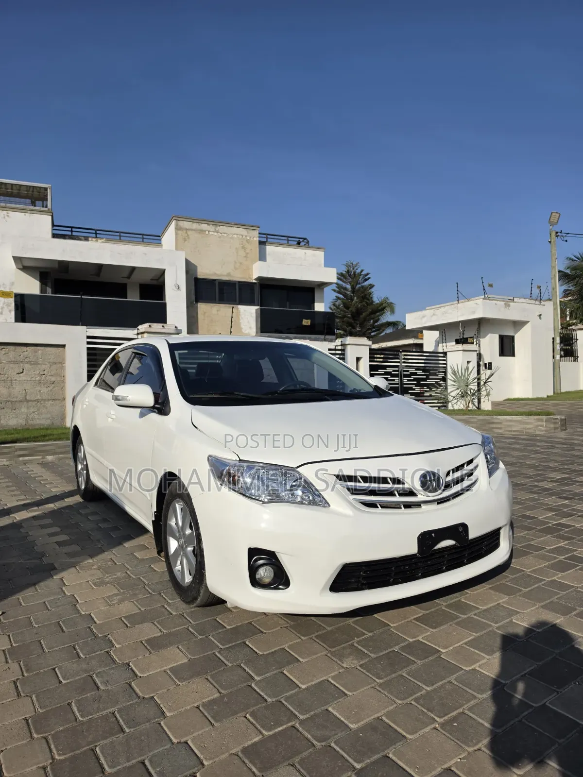 Toyota Corolla Altis 2013 White