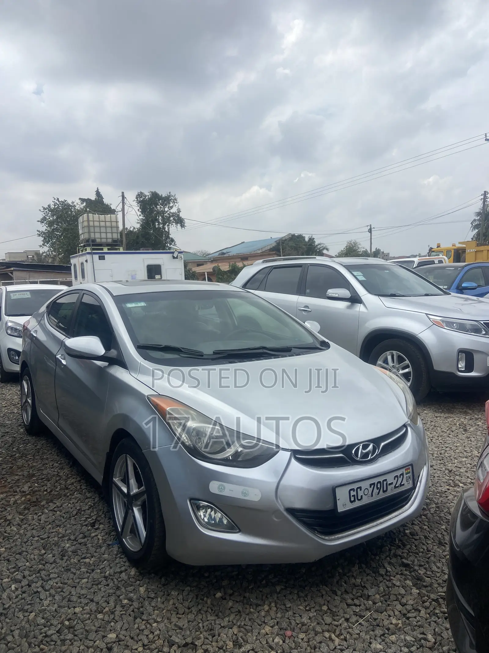 Hyundai Elantra Limited Sedan FWD (1.8L 4cyl 6A) 2013 Silver