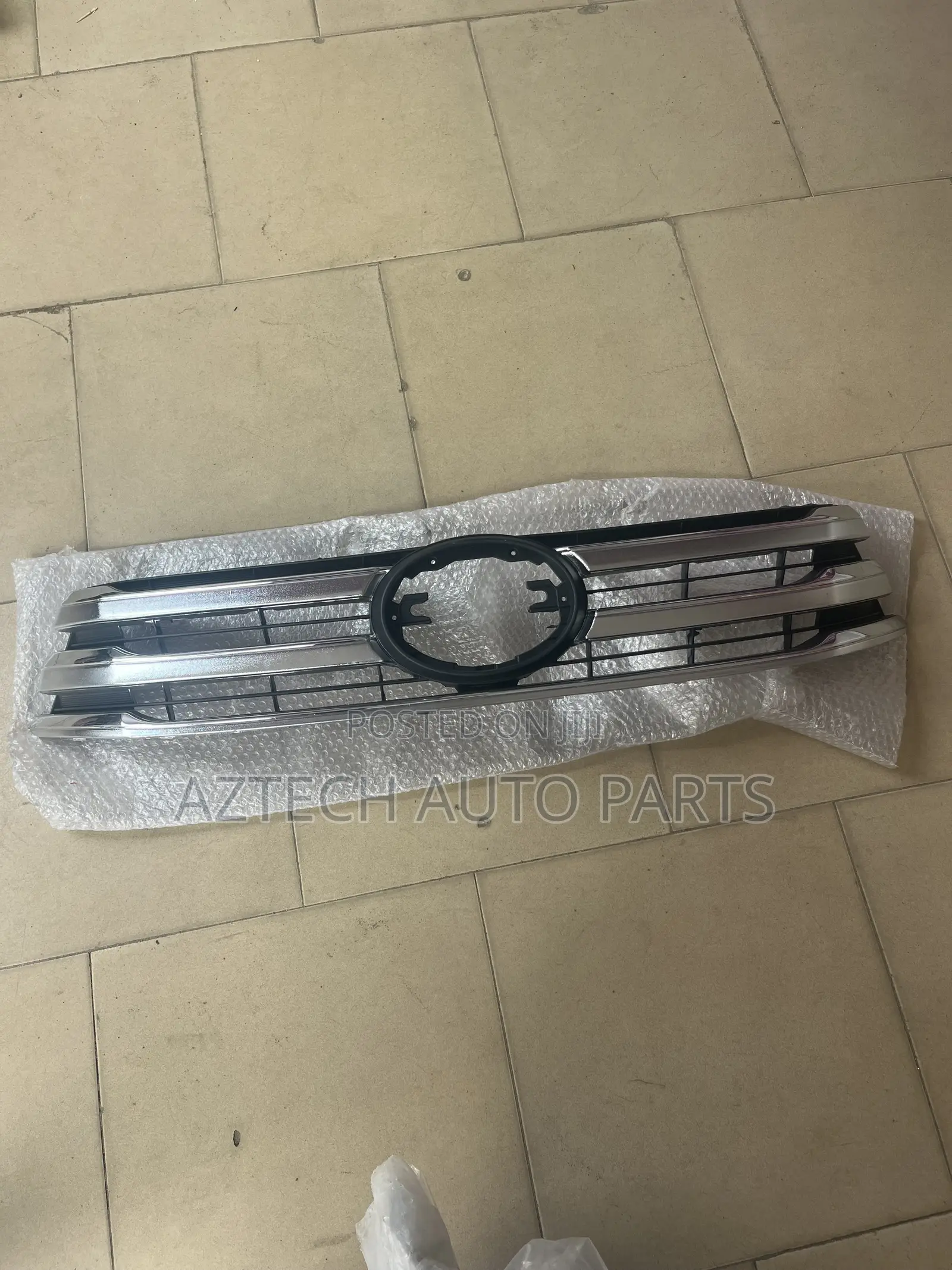 Toyota Hilux 2016 2017 2018 Top Shells Grille